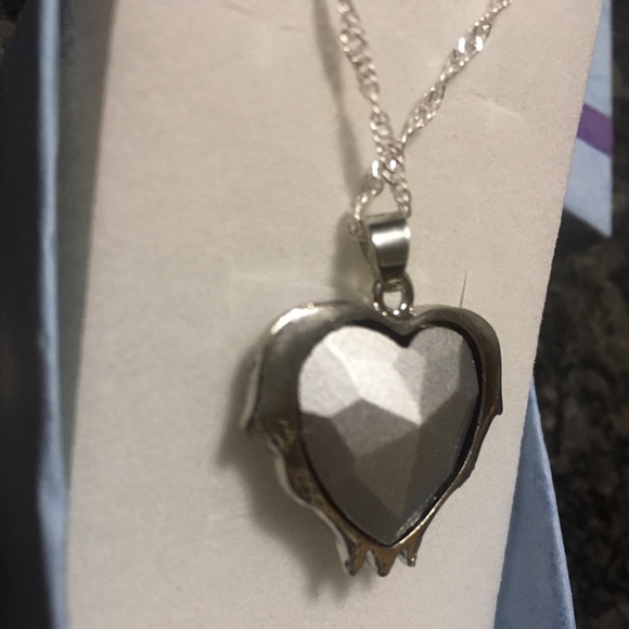 Boutique - bling wings heart necklace pink purple - Picture 4 of 6